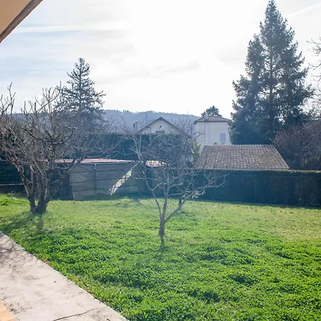 Appartement La Framboisine Gourmande Rez-de-jardin Calme Et Lumineux Villefranche-de-Rouergue